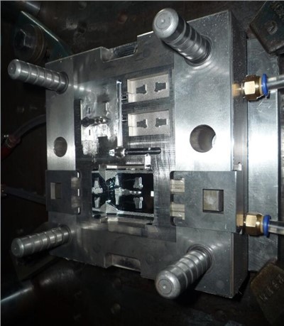 Превключете шприцформа